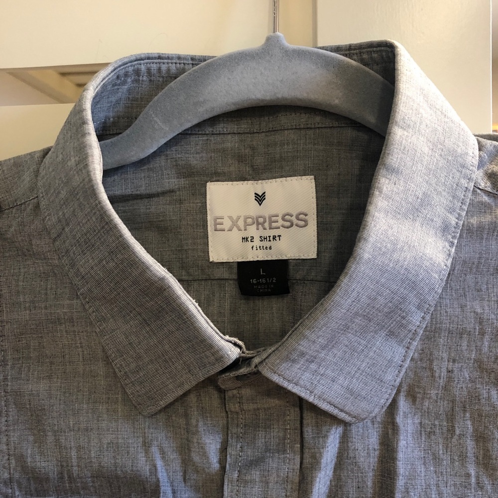 Express Fitted Men’s button-up shirt